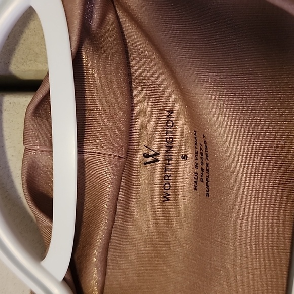 Gold cami top from Worthington size small - Picture 3 of 4